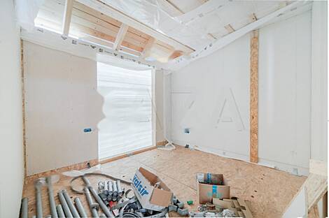 Четырехкомнатная квартира в Новой Чрной Вас: 16