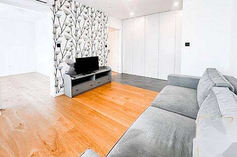 Трёхкомнатная квартира на улице Штепане Вас: 3