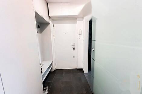 Трёхкомнатная квартира на улице Штепане Вас: 14