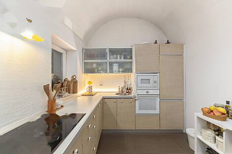 Квартира с четырьмя комнатами в центре города Любляна: 12