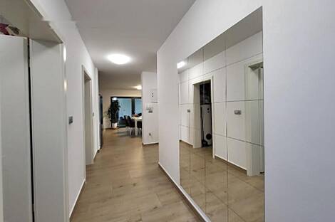 Дом, Любляна, Подгорица: 7