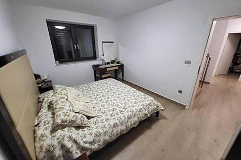 Дом, Любляна, Подгорица: 13