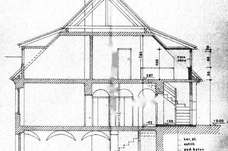 В Любляне в центре расположен дом с террасой: 2
