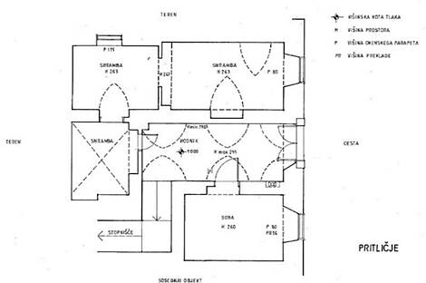 В Любляне в центре расположен дом с террасой: 20