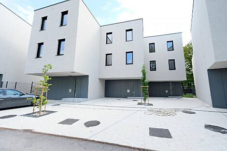 Здание с террасой в стиле висячих садов.: 1