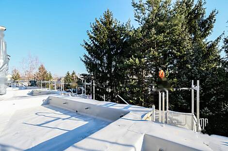 Здание с террасой в стиле висячих садов.: 16