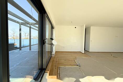 Центр Квартира 4 комнаты: 13