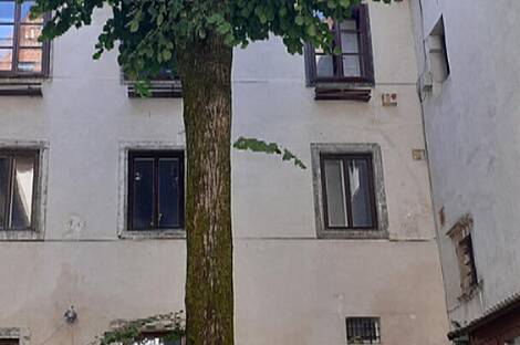 Квартира с тремя комнатами в центре: 1