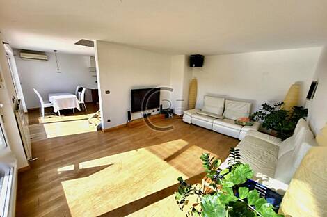 Квартира с четырьмя комнатами в центре: 6