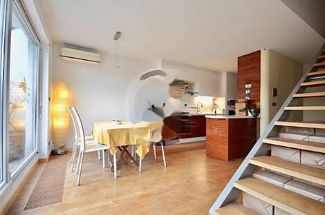 Квартира с четырьмя комнатами в центре: 10