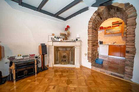 Квартира с тремя комнатами в центре города: 4