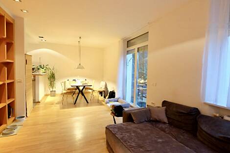 Дом в центре с 2,5 комнатной квартирой: 4