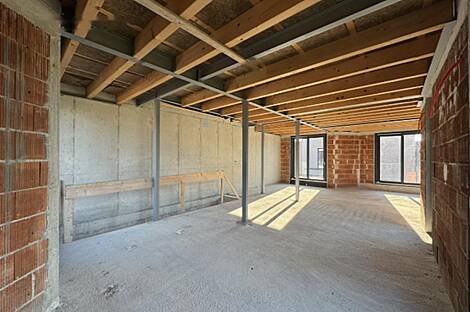 Дом Новое Рудник с двумя этажами.: 2