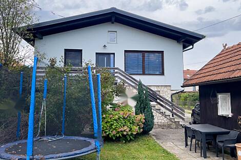 Новые Штепанье – дом-двойник.: 11