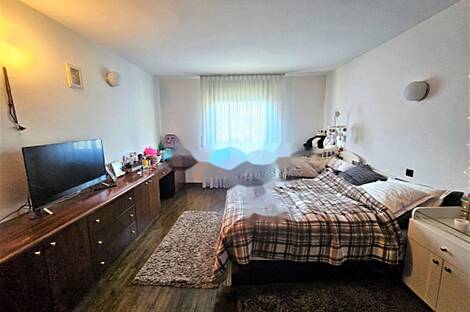 Гунцле, дом: 8