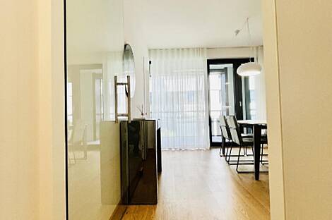 Трёхкомнатная квартира, расположена в центре: 2