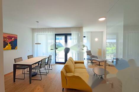 Апартаменты в центральном районе, рядом с парком Девана: 1