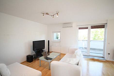 Многокомнатная квартира, расположенная в Мосте: 8