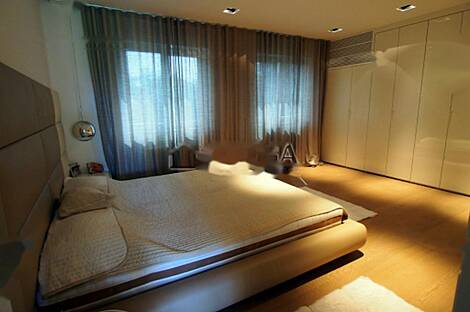 Здание, Любляна Мо́сте: 2