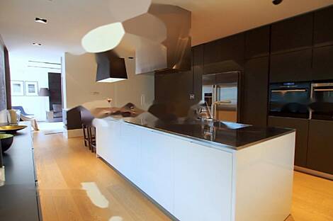 Здание, Любляна Мо́сте: 3