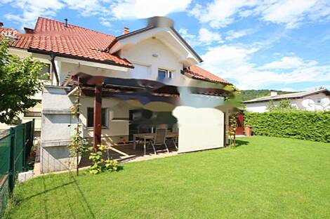 Дом-двойник Чрнуче: 1