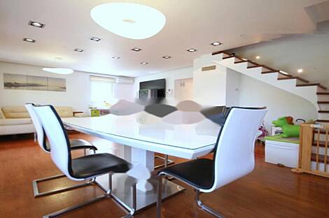 Дом-двойник Чрнуче: 12