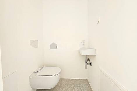 Здание с террасой в Долгом Мосту: 12