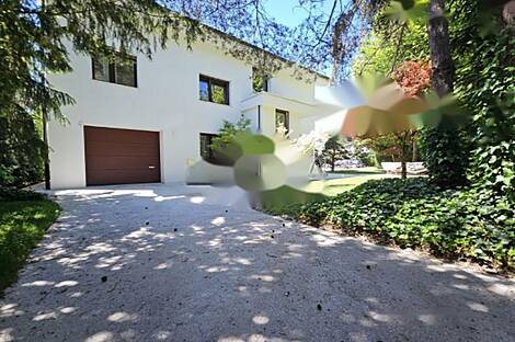 Дом, Вич, Любляна: 2