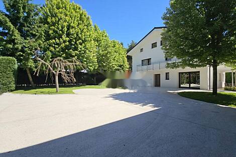 Дом, Вич, Любляна: 5