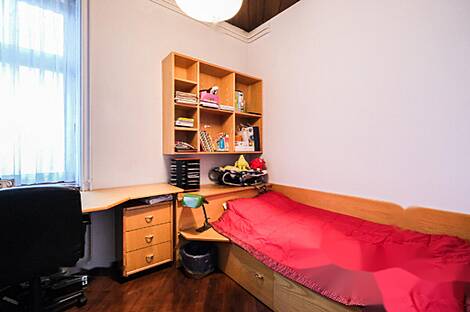 Квартира с четырьмя комнатами в центре: 10