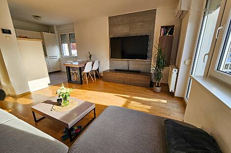 Трехкомнатная квартира Задаток: 3