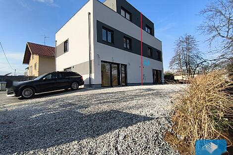 Дом в Новом Трново, стоящий у воды: 19