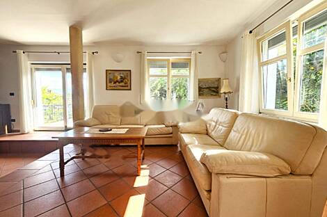 Изола, дом: 7