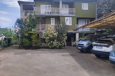 Дом, Прочее ЛУ́ЦИЯ: 1