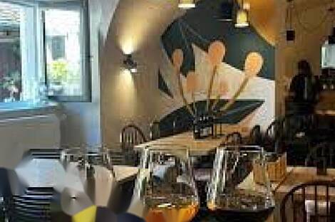 Торговая площадь в центральной части города: 3