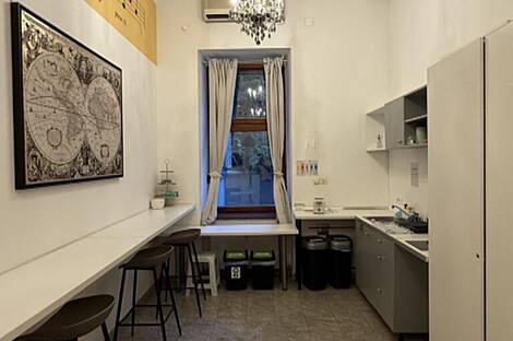 Торговая площадь в центральной части города: 10