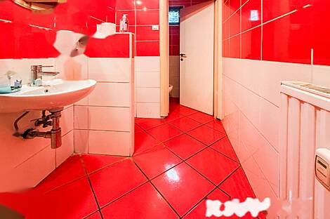 Торговая площадь: 2