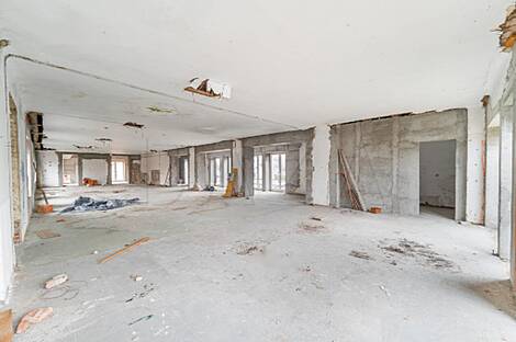 Офисное здание, хранилище: 12