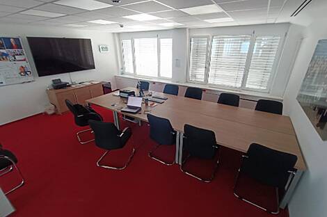 Офис в Стегне: 10