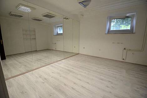 Помещение для коммерции Щтепанско: 6