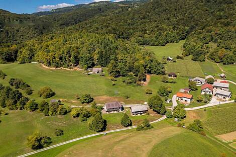 Резиденция, фермерское хозяйство Сеново, Доброва.: 2