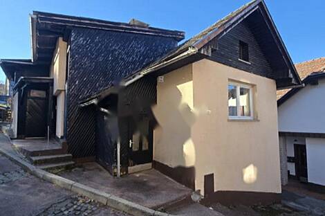 Дом, Словень Градец: 1