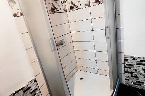 Жилище, Сеенице, Велика Лока Трбне: 10