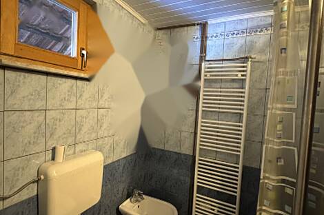 Дом на Врховска Вас: 2