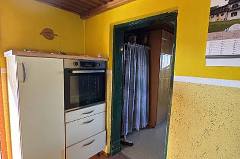 Дом на Врховска Вас: 5