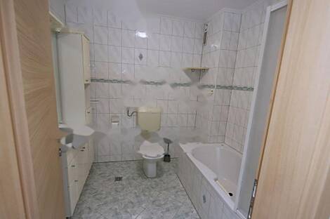 Дом в Новой Хрушице с террасой: 22