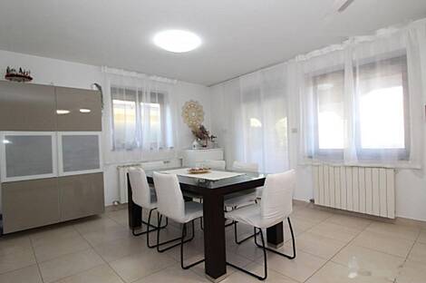 Дом, Малиа: 9