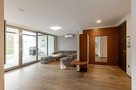 4-комнатная квартира в центре: 12