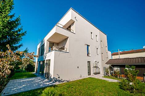 Бежиград, 4-комнатная квартира: 12