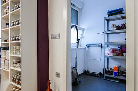 Квартира с четырьмя комнатами: 8